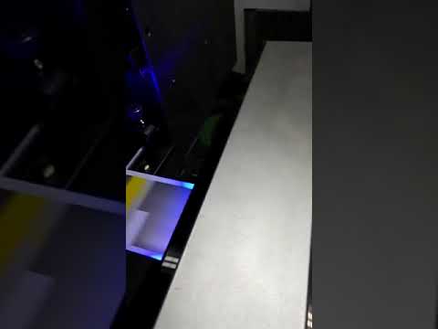 vídeos da empresa sobre UV printing machine